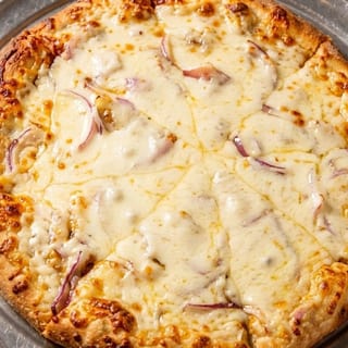 Chicken Alfredo Pizza