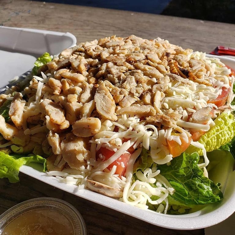 Grilled Chicken Salad Delight